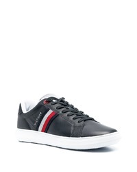 Baskets basses en cuir imprimées bleu marine Tommy Hilfiger