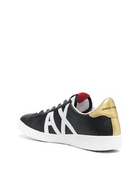 Baskets basses en cuir imprimées noires et blanches Armani Exchange