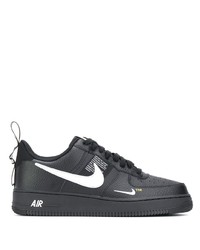 Baskets basses en cuir imprimées noires et blanches Nike