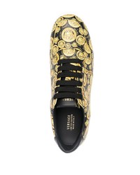 Baskets basses en cuir imprimées noires Versace