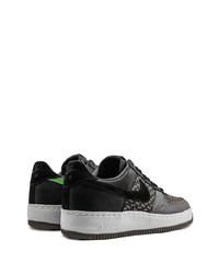 Baskets basses en cuir imprimées noires Nike