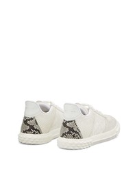 Baskets basses en cuir imprimées serpent blanches Giuseppe Zanotti