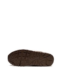 Baskets basses en cuir marron clair Nike