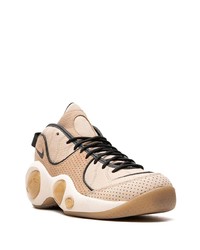 Baskets basses en cuir marron clair Nike