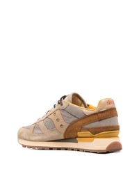 Baskets basses en cuir marron clair Saucony