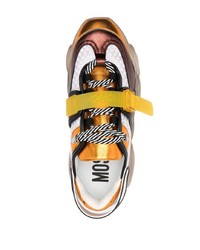 Baskets basses en cuir marron clair Moschino