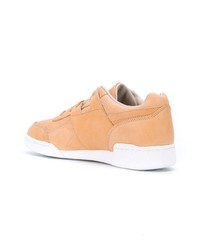 Baskets basses en cuir marron clair Reebok