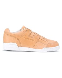 Baskets basses en cuir marron clair Reebok