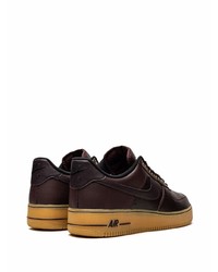 Baskets basses en cuir marron foncé Nike