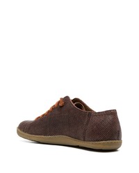 Baskets basses en cuir marron foncé Camper