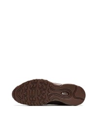 Baskets basses en cuir marron foncé Nike