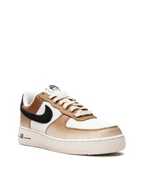 Baskets basses en cuir marron Nike