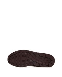 Baskets basses en cuir marron Nike