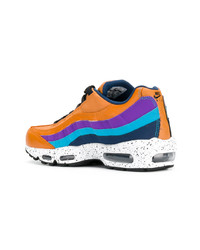 Baskets basses en cuir multicolores Nike