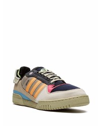 Baskets basses en cuir multicolores adidas