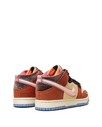 Baskets basses en cuir multicolores Nike