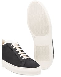 Baskets basses en cuir noires et blanches Common Projects