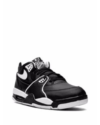 Baskets basses en cuir noires et blanches Nike