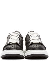 Baskets basses en cuir noires et blanches Alexander McQueen