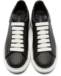 Baskets basses en cuir noires et blanches Alexander McQueen