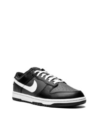 Baskets basses en cuir noires et blanches Nike