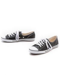 Baskets basses en cuir noires et blanches Converse