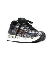 Baskets basses en cuir noires et blanches Premiata