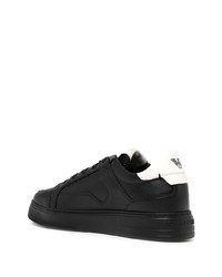 Baskets basses en cuir noires et blanches Emporio Armani