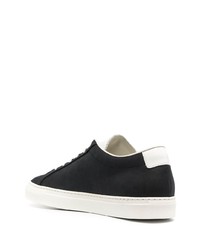 Baskets basses en cuir noires et blanches Common Projects