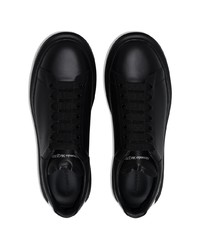 Baskets basses en cuir noires et blanches Alexander McQueen