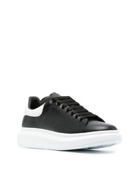 Baskets basses en cuir noires et blanches Alexander McQueen