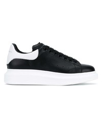 Baskets basses en cuir noires et blanches Alexander McQueen