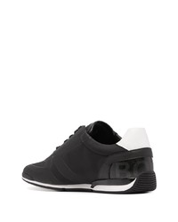 Baskets basses en cuir noires et blanches BOSS