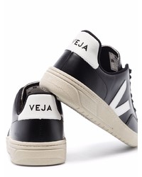 Baskets basses en cuir noires et blanches Veja