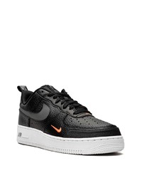 Baskets basses en cuir noires Nike