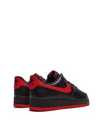 Baskets basses en cuir noires Nike