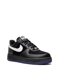 Baskets basses en cuir noires Nike