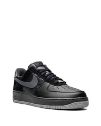 Baskets basses en cuir noires Nike