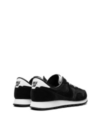 Baskets basses en cuir noires Nike