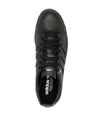 Baskets basses en cuir noires adidas by 032c