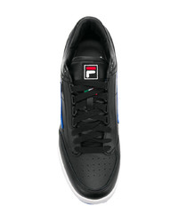 Baskets basses en cuir noires Fila