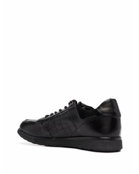 Baskets basses en cuir noires Casadei