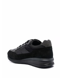 Baskets basses en cuir noires Geox