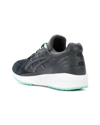 Baskets basses en cuir noires Asics