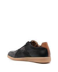 Baskets basses en cuir noires Harrys Of London