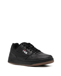 Baskets basses en cuir noires Fila