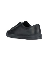 Baskets basses en cuir noires Prada