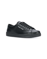 Baskets basses en cuir noires Prada