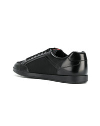 Baskets basses en cuir noires Prada