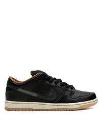 Baskets basses en cuir noires Nike